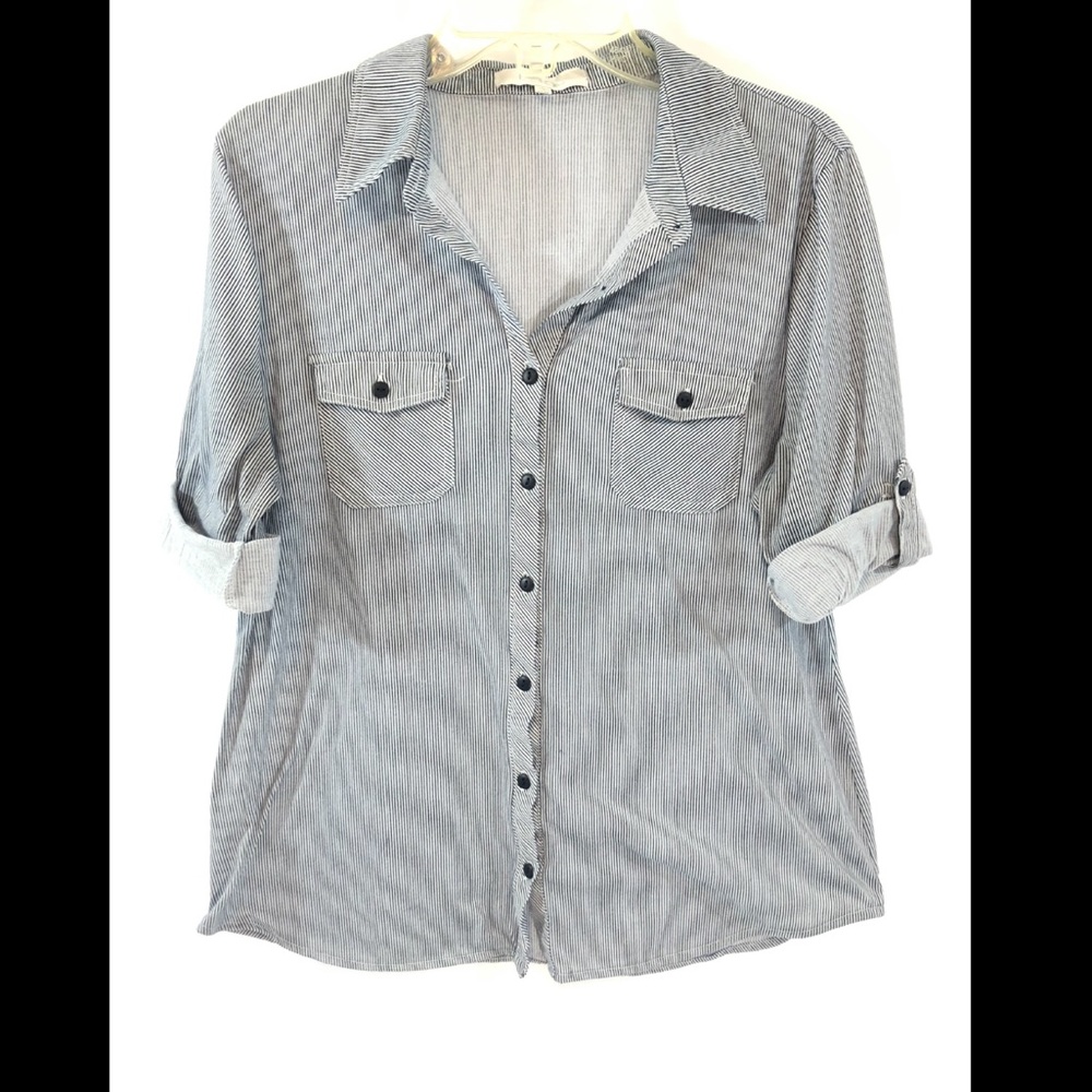 Eden & Olivia striped shirt with two from pockets